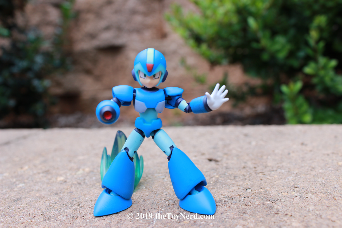 Bandai 66mm Action Dash Mega Man Figure Review